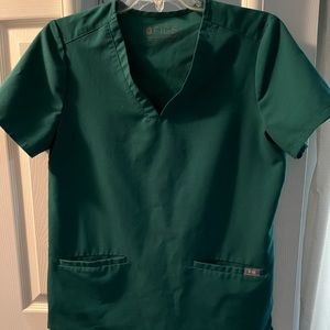 Hunter green figs top